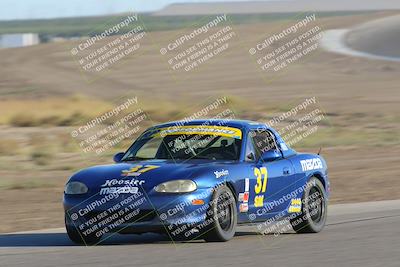 media/Sep-04-2022-CalClub SCCA (Sun) [[1ba13493be]]/Group 3/Phil Hill/